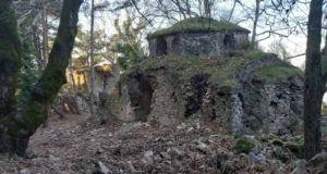 Kurşunlu Manastırı: Tarihin ve Doğanın İç İçe Geçtiği Bir Miras