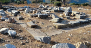 Notion Antik Tiyatrosu: Tarih ve Doğa Arasında Bir Yolculuk