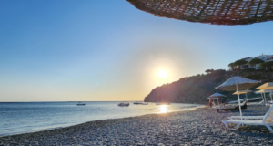 Güneşlikent Sitesi Plajı: Tatilinizi Renklendirecek Bir Cennet