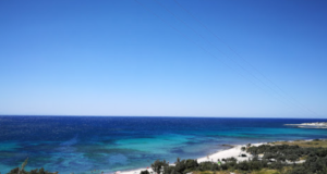 Alaçatı Mesire Alanı ve Halk Plajı: Doğayla Deniz Arasında Bir Soluk