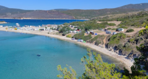 Demircili Plajı: Urla’nın Saklı Cenneti