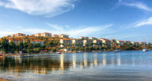 Foça Karakum Plajı: Ege’nin Huzur Dolu Kıyısı