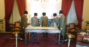 İzmir Atatürk Müzesi: Cumhuriyet Tarihine Açılan Kapı