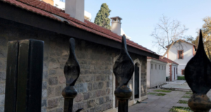 Karşıyaka Tarihi Tren İstasyonu: Zamanın İzinde Bir Yolculuk