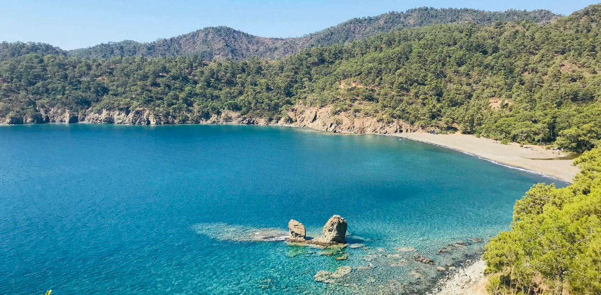 Teke Koyu ; Mavi ve Yeşilin En Güzel Tonu