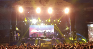 Zeytinli Rock Festivali Plaj