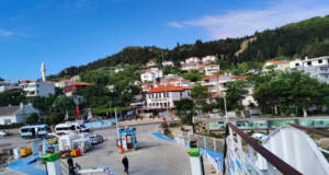 Kilitbahir Feribot İskelesi: Çanakkale Boğazı’nda Tarih ve Doğayla Buluşma Noktası