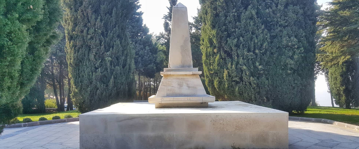 Mehmet Çavuş Anıtı: Kahramanlığın Taşa Kazınmış Hâli