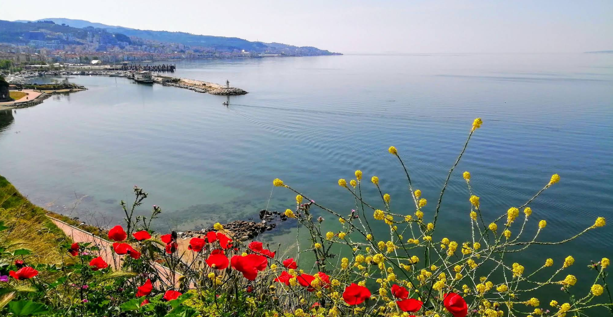 Burgaz Altınkum Halk Plajı: Mudanya’nın Altın Renkli Sahili