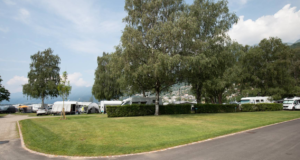 Camping Lido Mappo: İsviçre’nin Göl Kenarındaki Saklı Cenneti