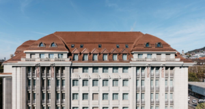 Ruby Mimi Hotel & Bar: Zürih’te Sinema Ruhuyla Lüks ve Konforun Buluştuğu Nokta