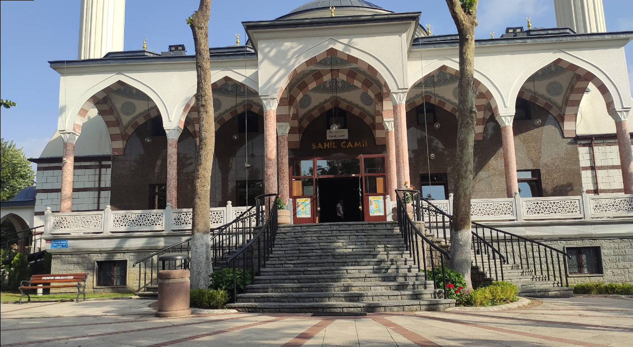 Pendik Sahil Camii: İstanbul’un Sahilinde Maneviyatla Buluşma Noktası